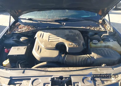 2014 Chrysler 300 z USA, uszkodzony, nr VIN 2C3CCAAG9EH272950